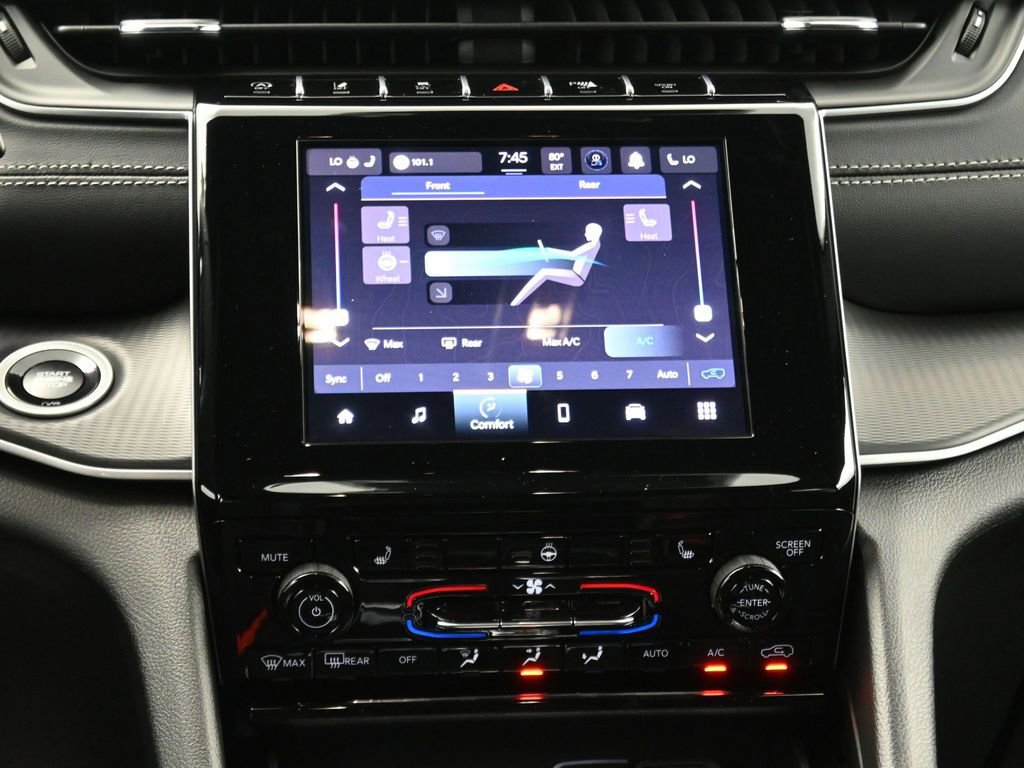 New 2025 Jeep Grand Cherokee L Laredo image 34