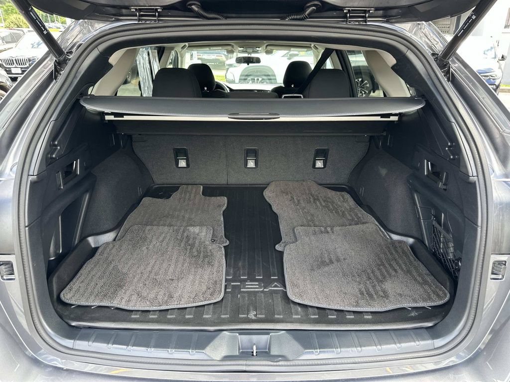 Used 2022 Subaru Outback Premium AWD/4WD image 30