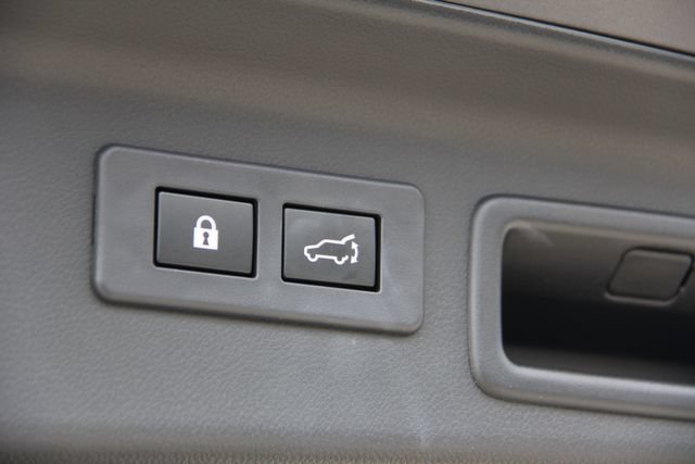 Used 2025 Subaru Forester Limited AWD/4WD image 36