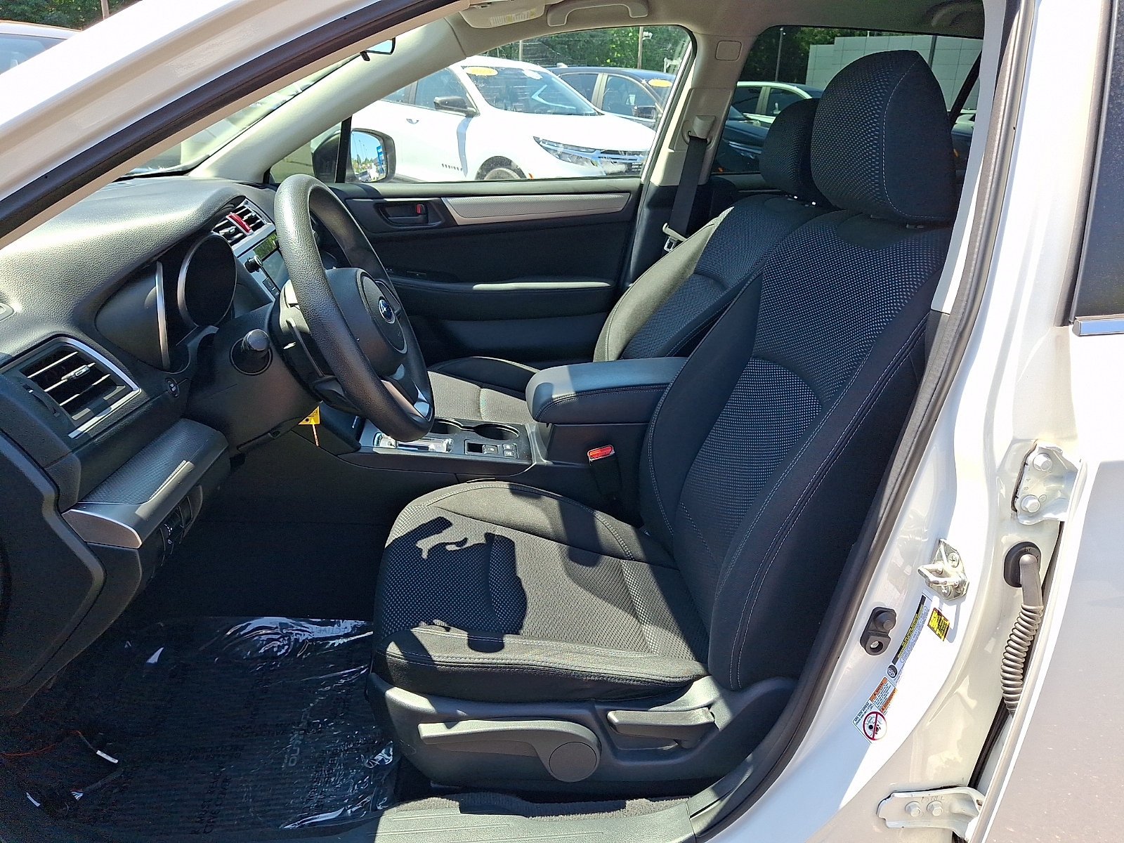 Used 2018 Subaru Outback 2.5i AWD/4WD image 14
