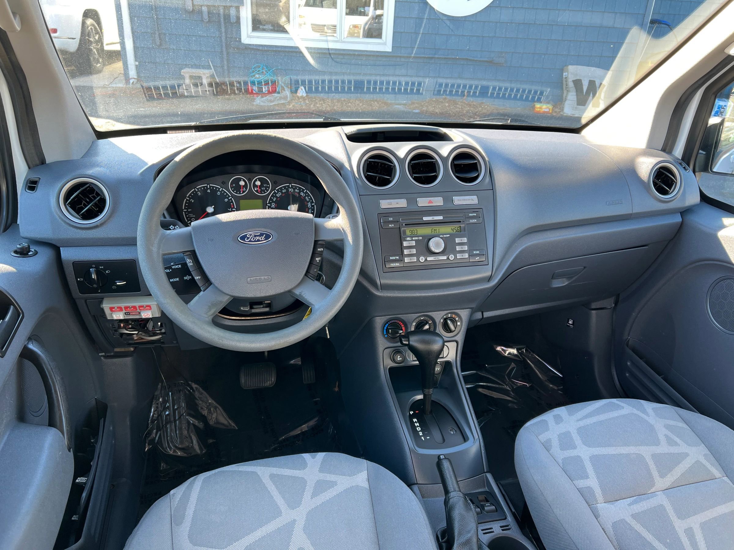 Used 2011 Ford Transit Connect XLT Premium image 13