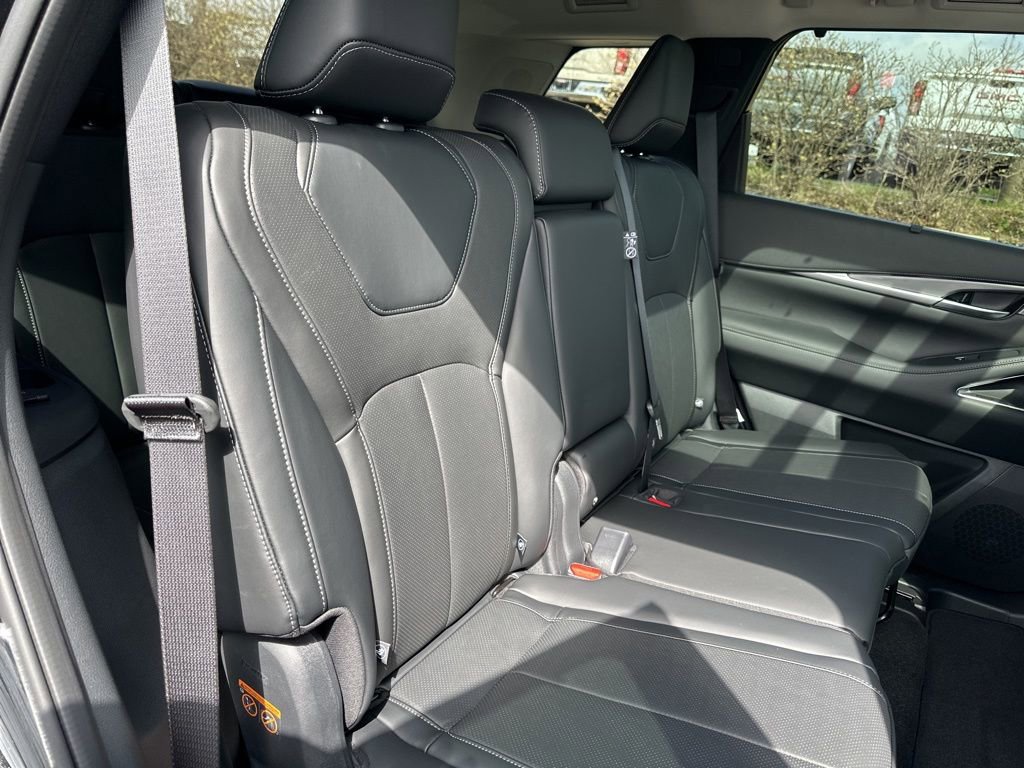 New 2026 INFINITI QX60 Luxe w/ Cargo Package image 25