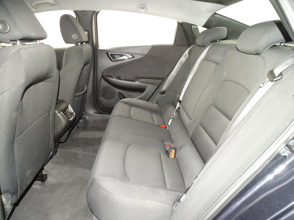 Used 2023 Chevrolet Malibu LT FWD image 11