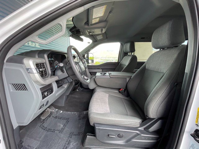 Used 2024 Ford F350 XLT AWD/4WD image 10