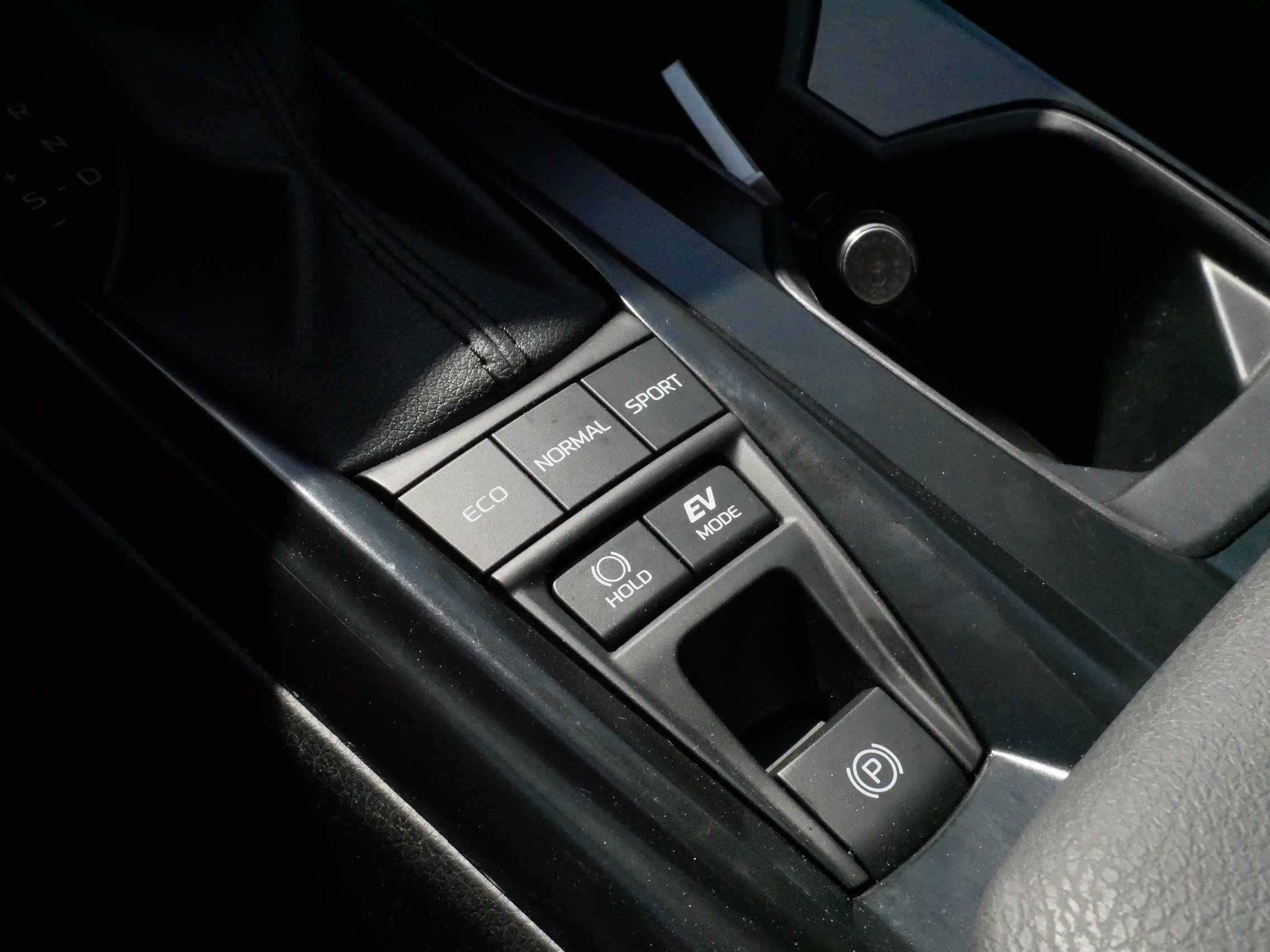 Certified 2026 Toyota Camry LE FWD image 25