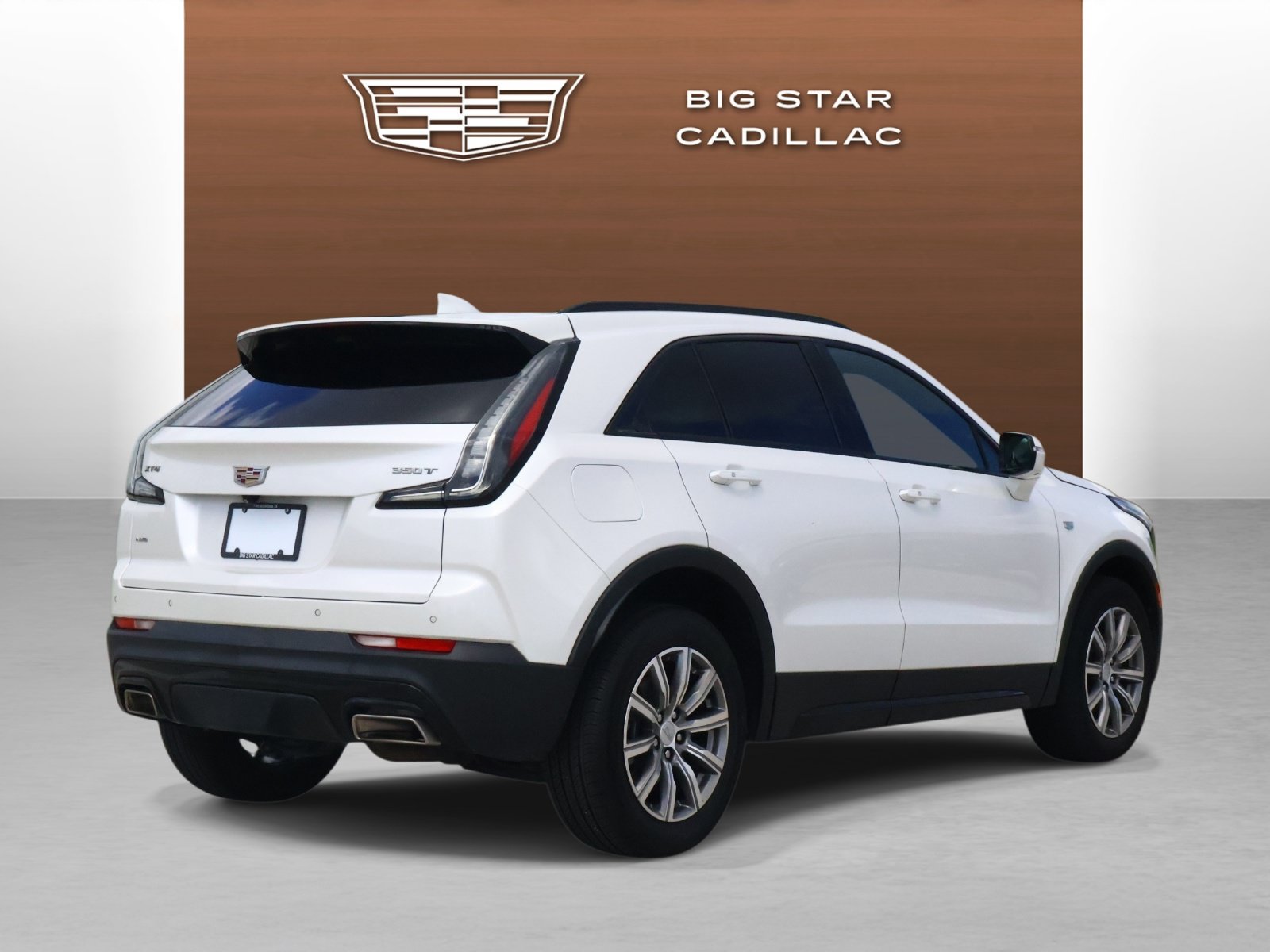Certified 2022 Cadillac XT4 Sport w/ Enhanced Visibility Package AWD/4WD image 5