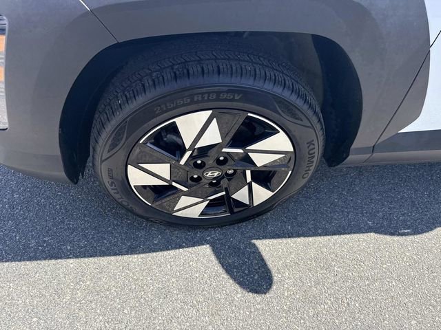 Certified 2025 Hyundai Kona SEL AWD/4WD image 11
