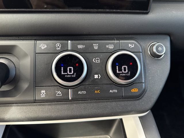 Used 2025 Land Rover Defender 110 S AWD/4WD image 41