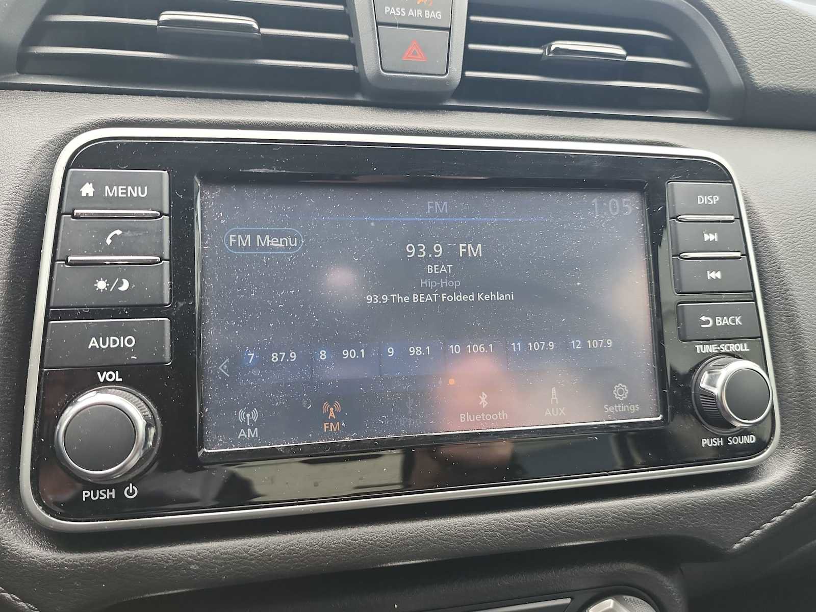 Used 2023 Nissan Versa S image 17