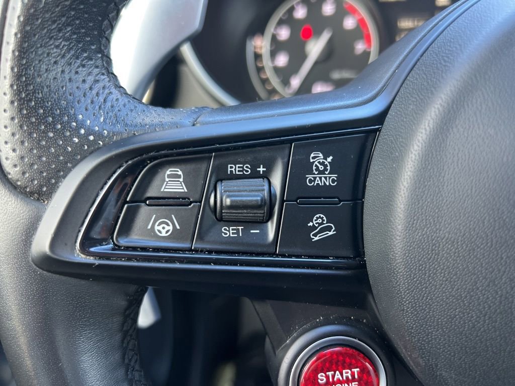 Used 2023 Alfa Romeo Stelvio Veloce AWD/4WD image 56
