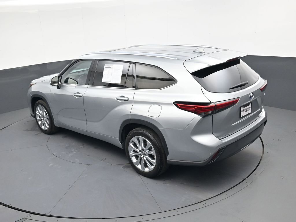 Used 2023 Toyota Highlander Limited image 29