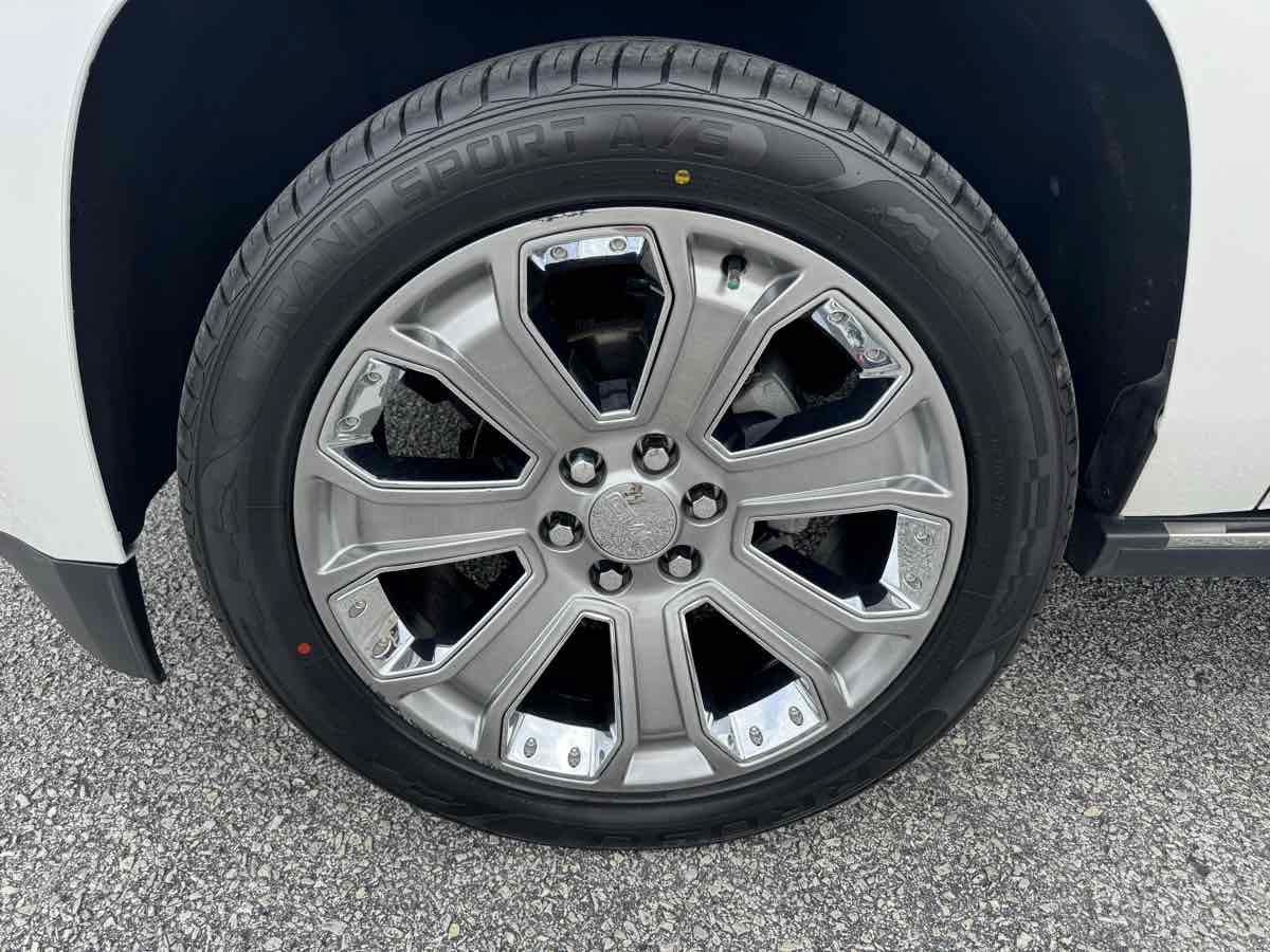 Used 2018 GMC Yukon Denali w/ Open Road Package RWD image 38