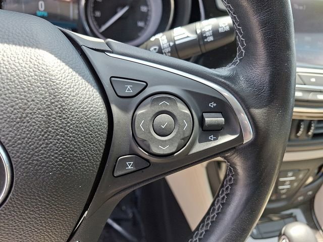 Used 2020 Buick Envision Essence AWD/4WD image 21