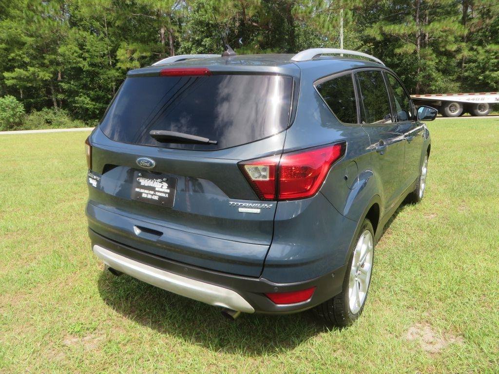Used 2019 Ford Escape Titanium FWD image 6