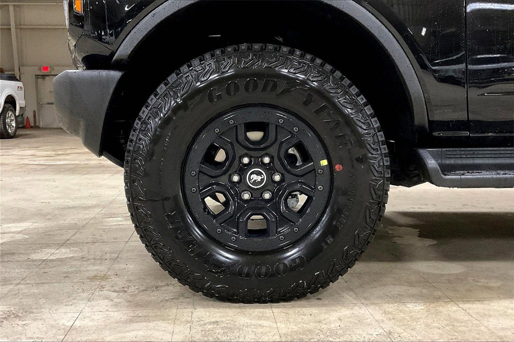 New 2025 Ford Bronco Outer Banks w/ Sasquatch Package image 12