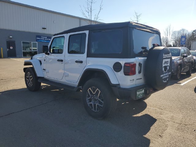 New 2026 Jeep Wrangler Unlimited Sahara AWD/4WD image 4