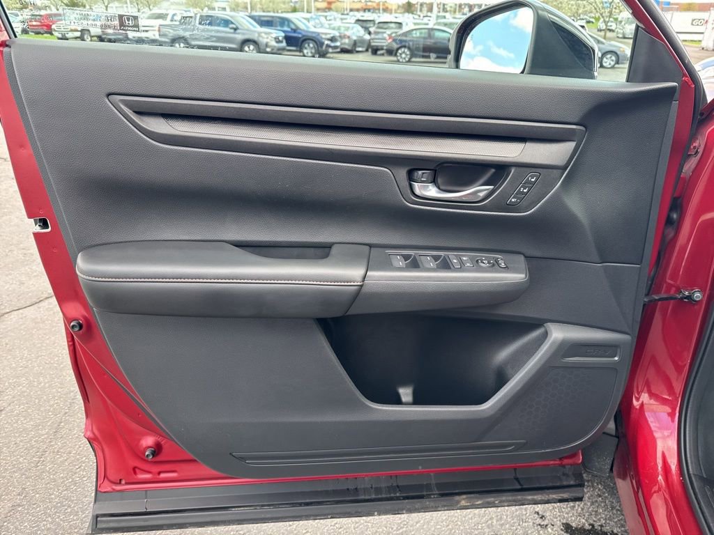 Used 2025 Honda CR-V Sport-L image 33