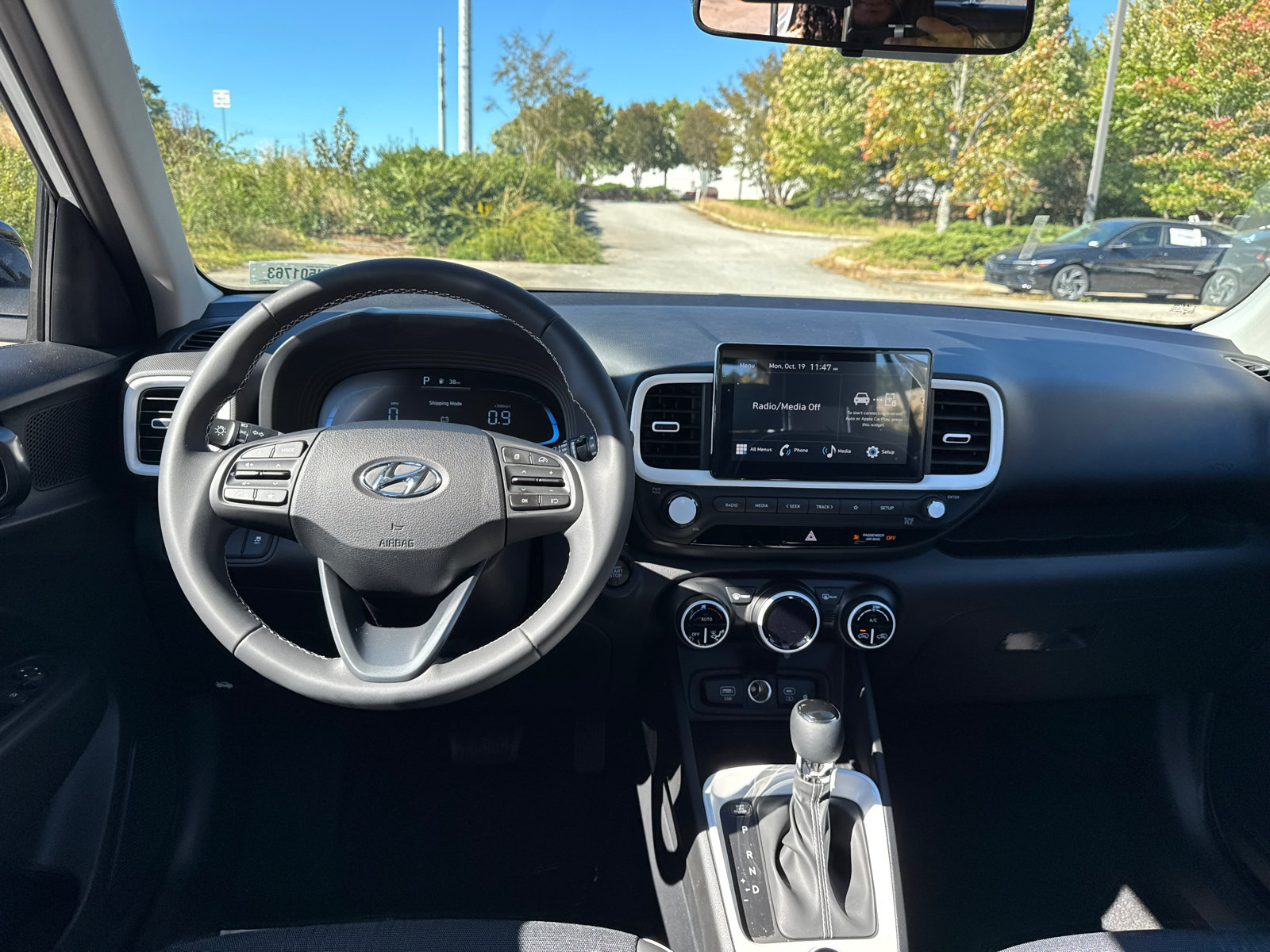 New 2026 Hyundai Venue SEL FWD image 23