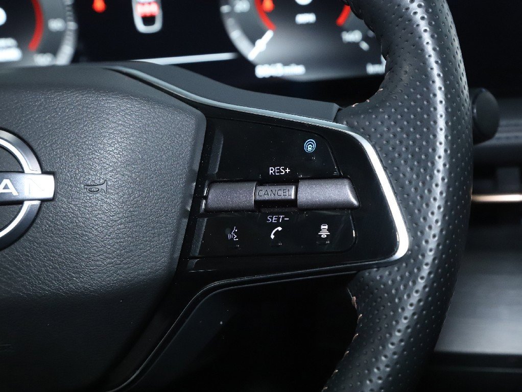 Used 2023 Nissan Ariya FWD image 22