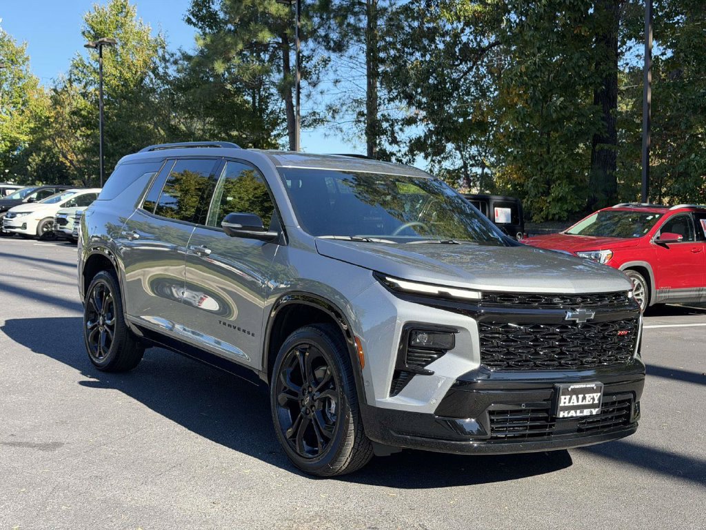 New 2027 Chevrolet Traverse RS w/ LPO, Floor Liner Package AWD/4WD image 2