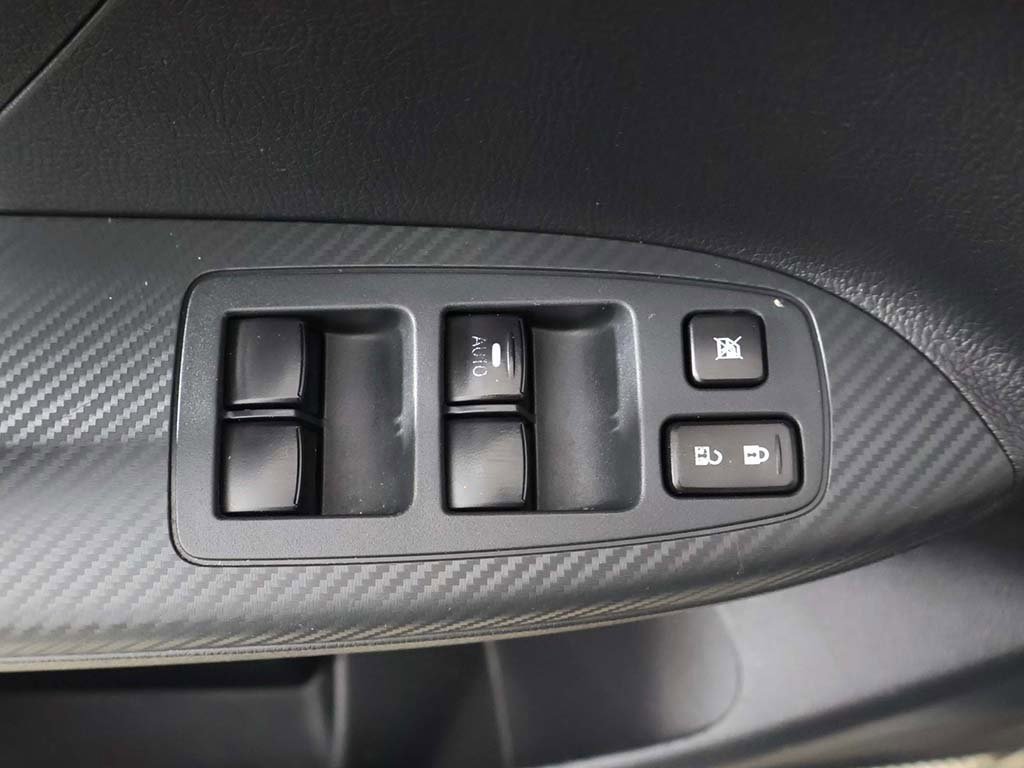 Used 2024 Mitsubishi Eclipse Cross SE image 40