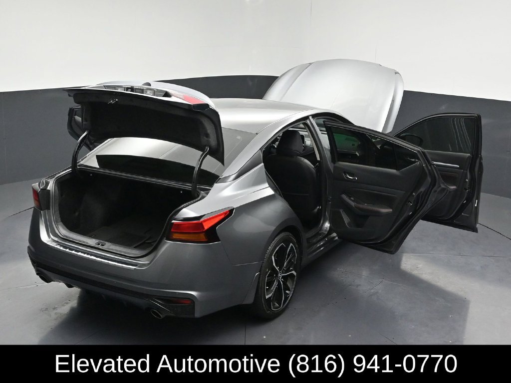 Used 2023 Nissan Altima 2.5 SR FWD image 32