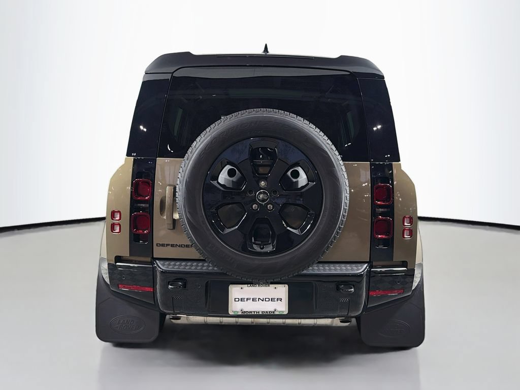 Certified 2025 Land Rover Defender 110 X-Dynamic SE AWD/4WD image 6