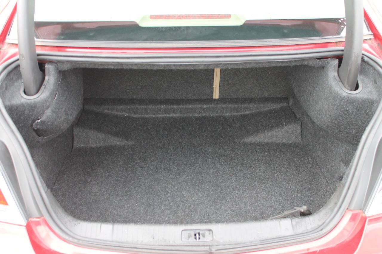 Used 2013 Buick LaCrosse Premium FWD image 27