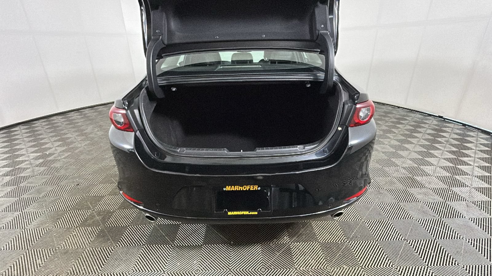Used 2024 MAZDA MAZDA3 s FWD image 32
