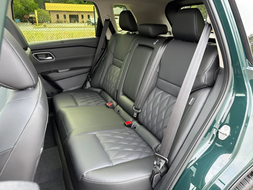 New 2026 Nissan Rogue Platinum w/ Platinum Premium Package AWD/4WD image 19