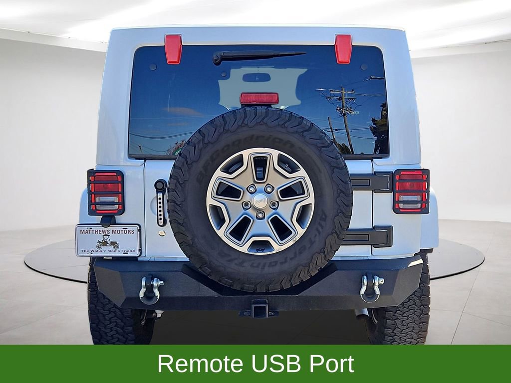 Used 2017 Jeep Wrangler Unlimited Rubicon w/ Connectivity Group AWD/4WD image 6