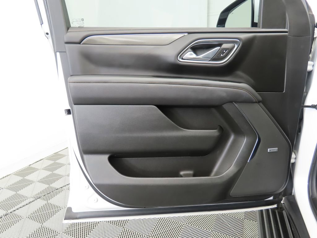 Used 2023 GMC Yukon XL AT4 w/ AT4 Premium Plus Package image 26