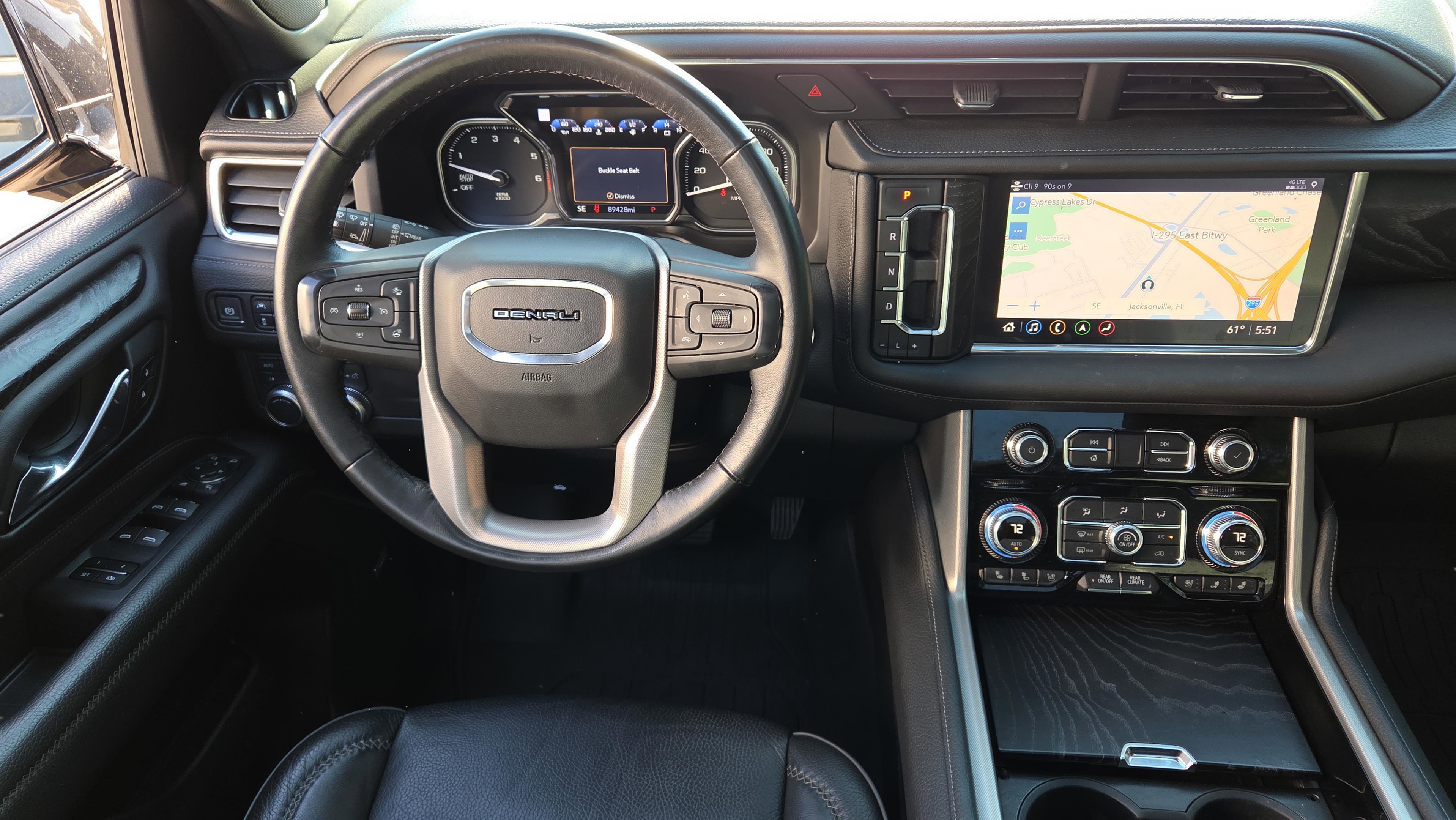 Used 2021 GMC Yukon Denali w/ Denali Premium Package image 33