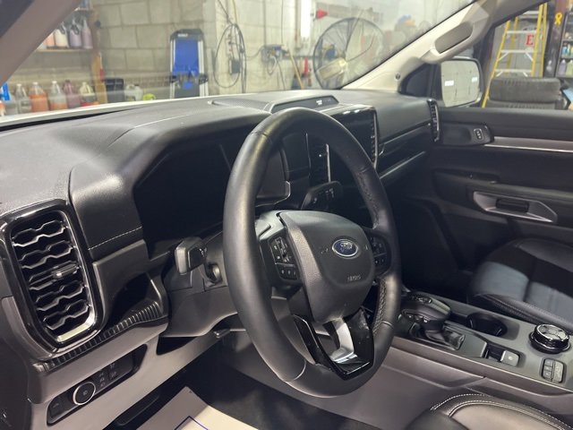 Used 2024 Ford Ranger Lariat w/ FX4 Off-Road Package image 37