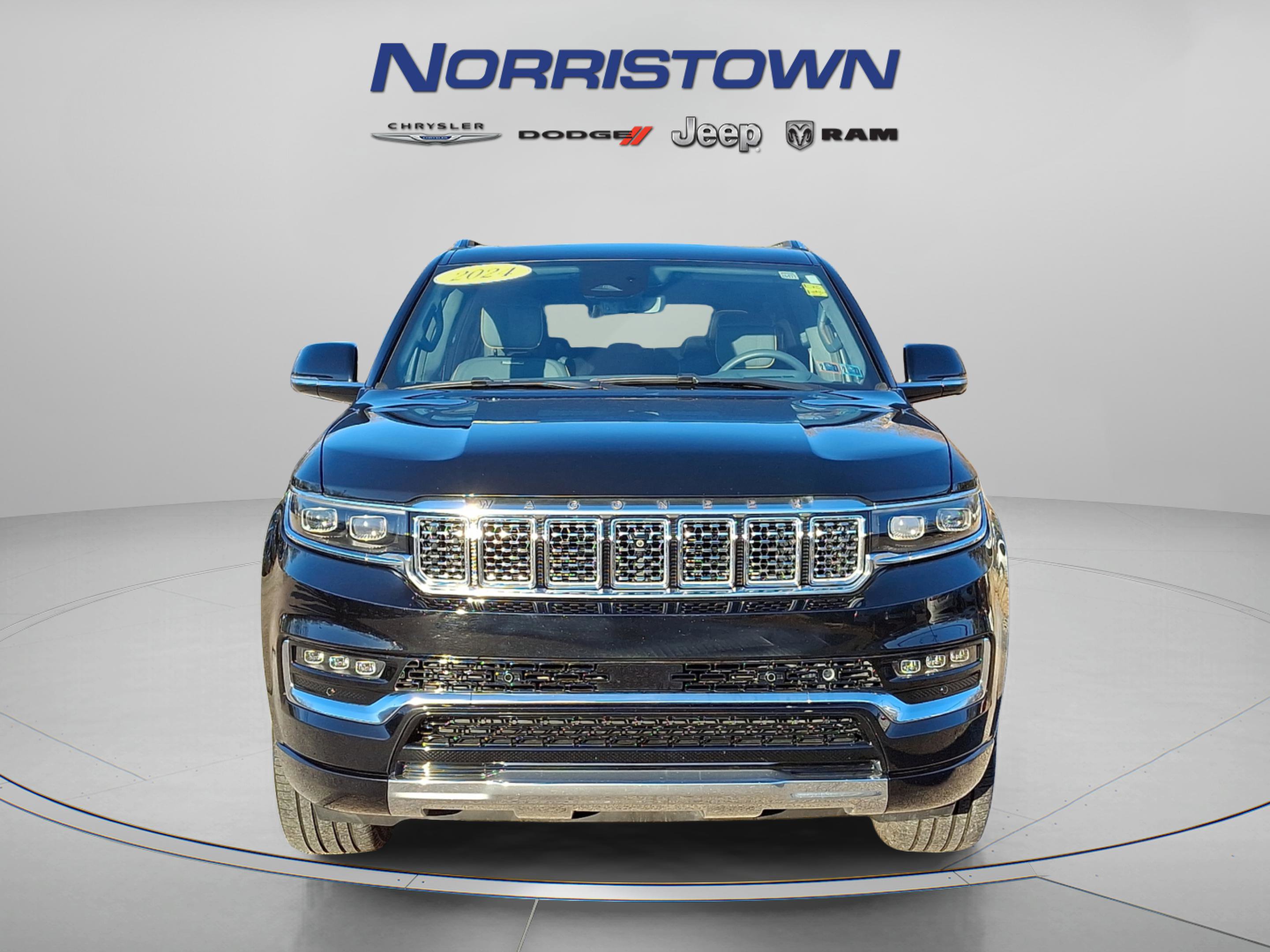 Certified 2024 Jeep Grand Wagoneer Series III w/ Rear Seat Video Group 1 image 2