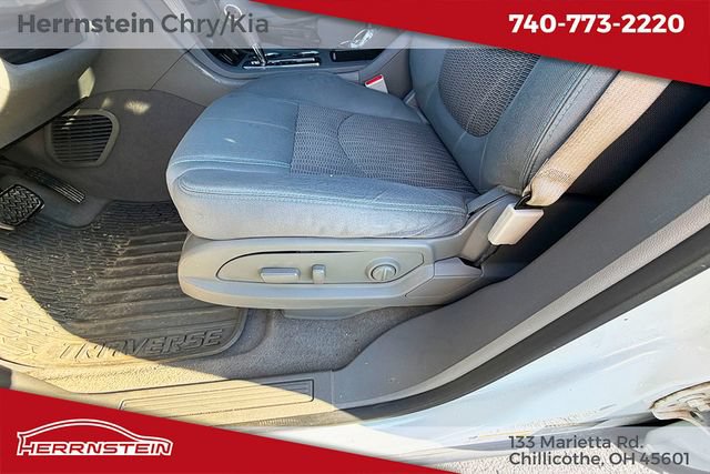 Used 2017 Chevrolet Traverse LS AWD/4WD image 11