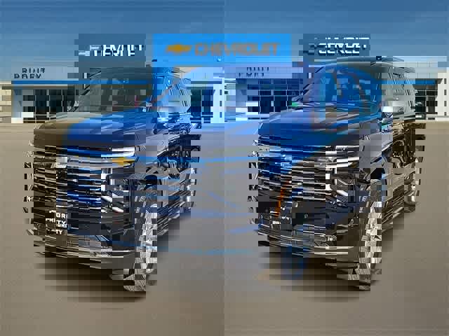 New 2026 Chevrolet Suburban Premier w/ Sun And Tow Package