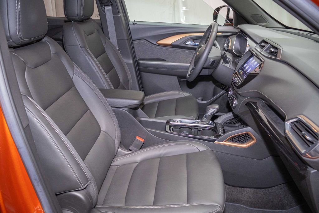 Used 2022 Chevrolet TrailBlazer ACTIV w/ Sun and Liftgate Package image 15