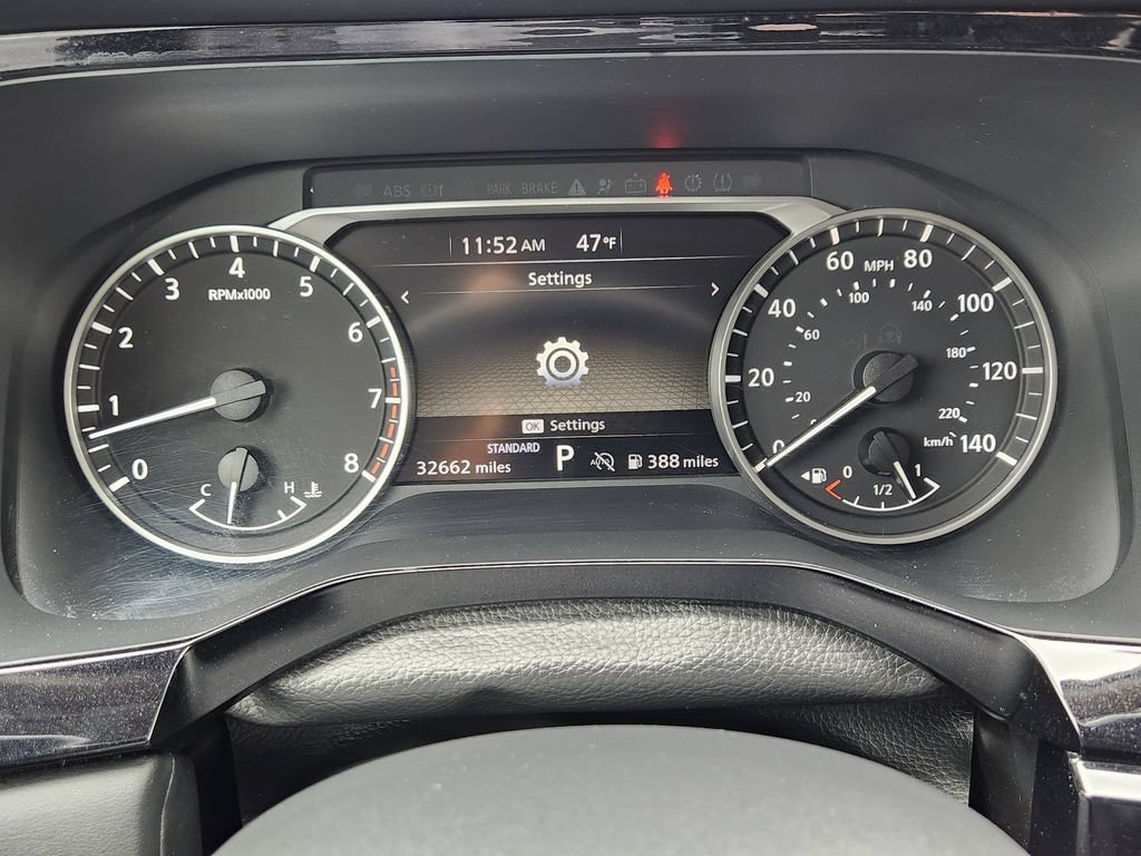 Used 2025 Nissan Pathfinder SV FWD image 7