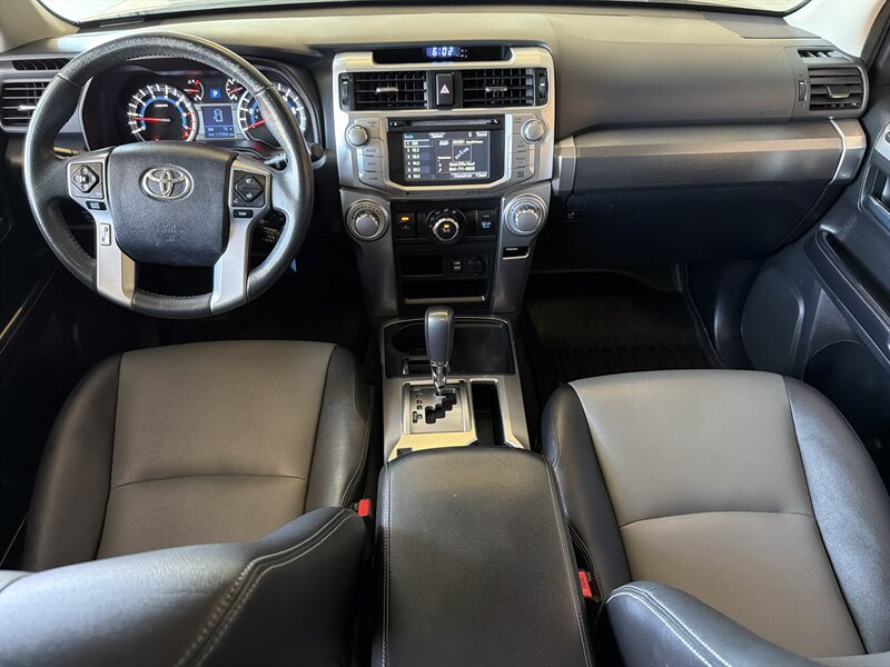 Used 2016 Toyota 4Runner SR5 Premium RWD image 11