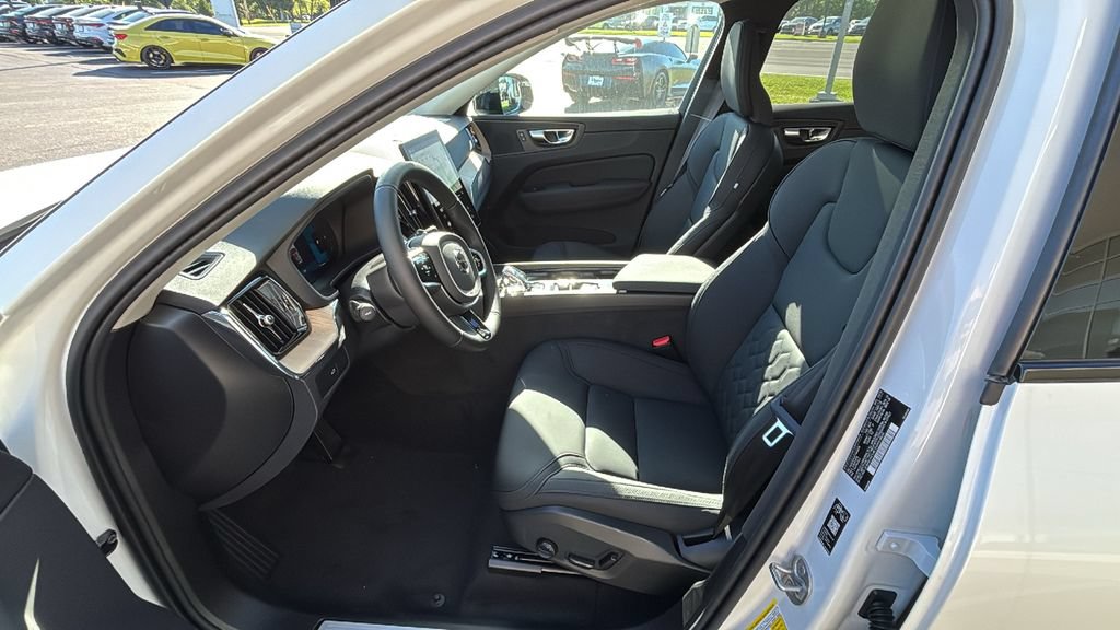 New 2026 Volvo XC60 B5 Core w/ Climate Package AWD/4WD image 24