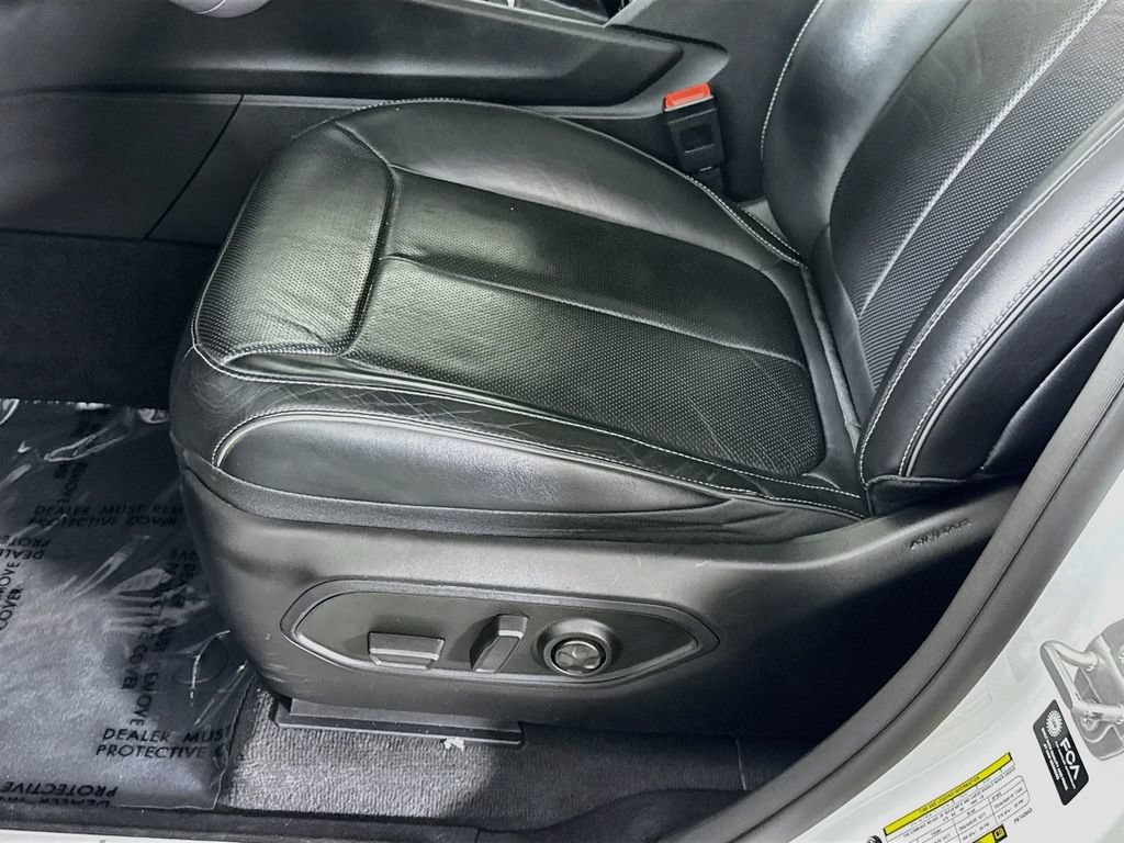 Used 2023 Jeep Grand Cherokee Overland AWD/4WD image 27