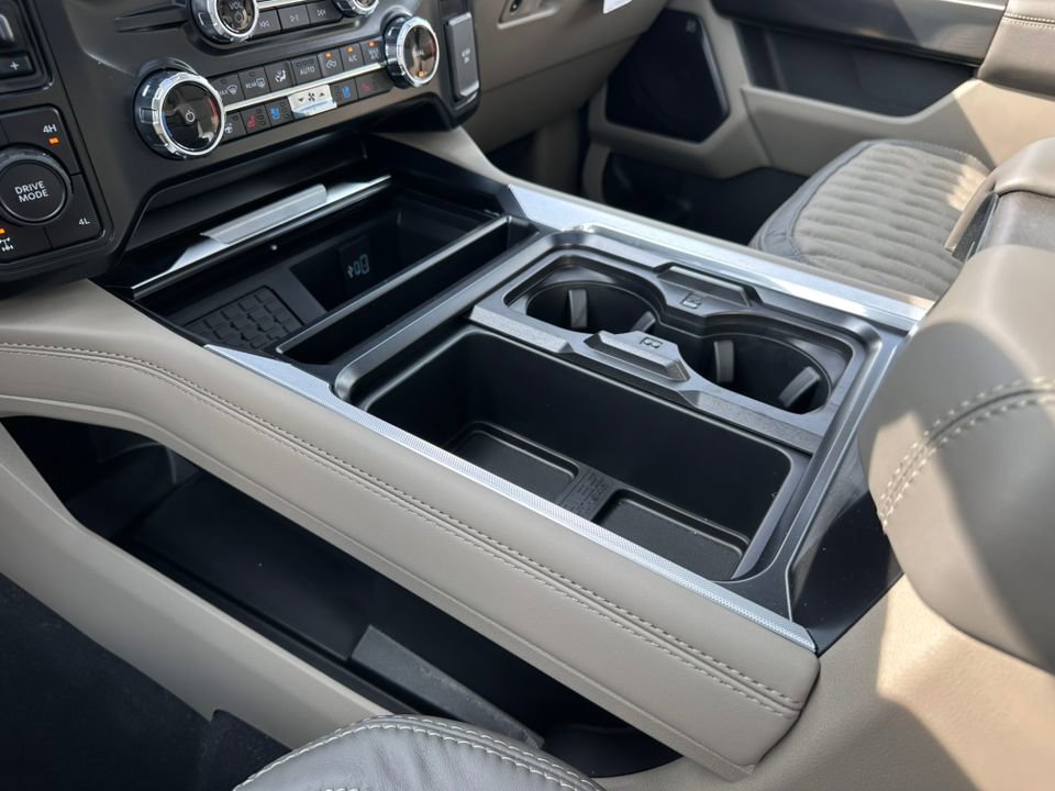 New 2025 Ford F350 Platinum w/ Platinum Plus Package image 35