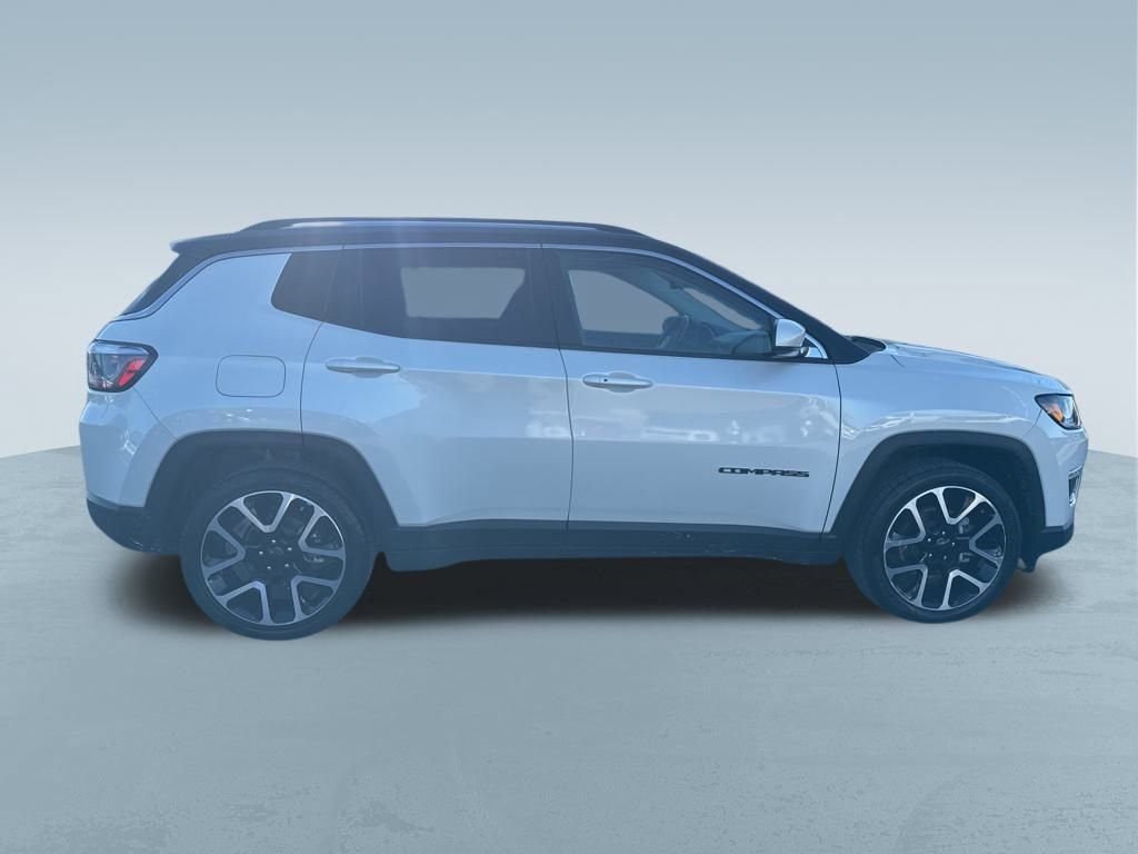 Used 2021 Jeep Compass Limited w/ Sun and Sound Group image 9