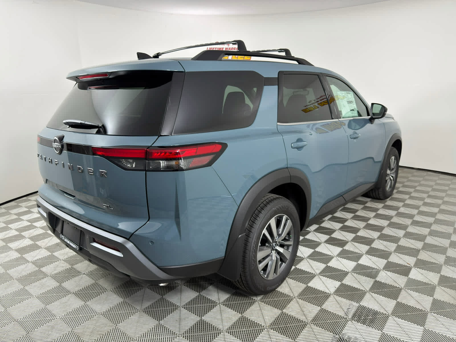 New 2026 Nissan Pathfinder SL FWD image 6