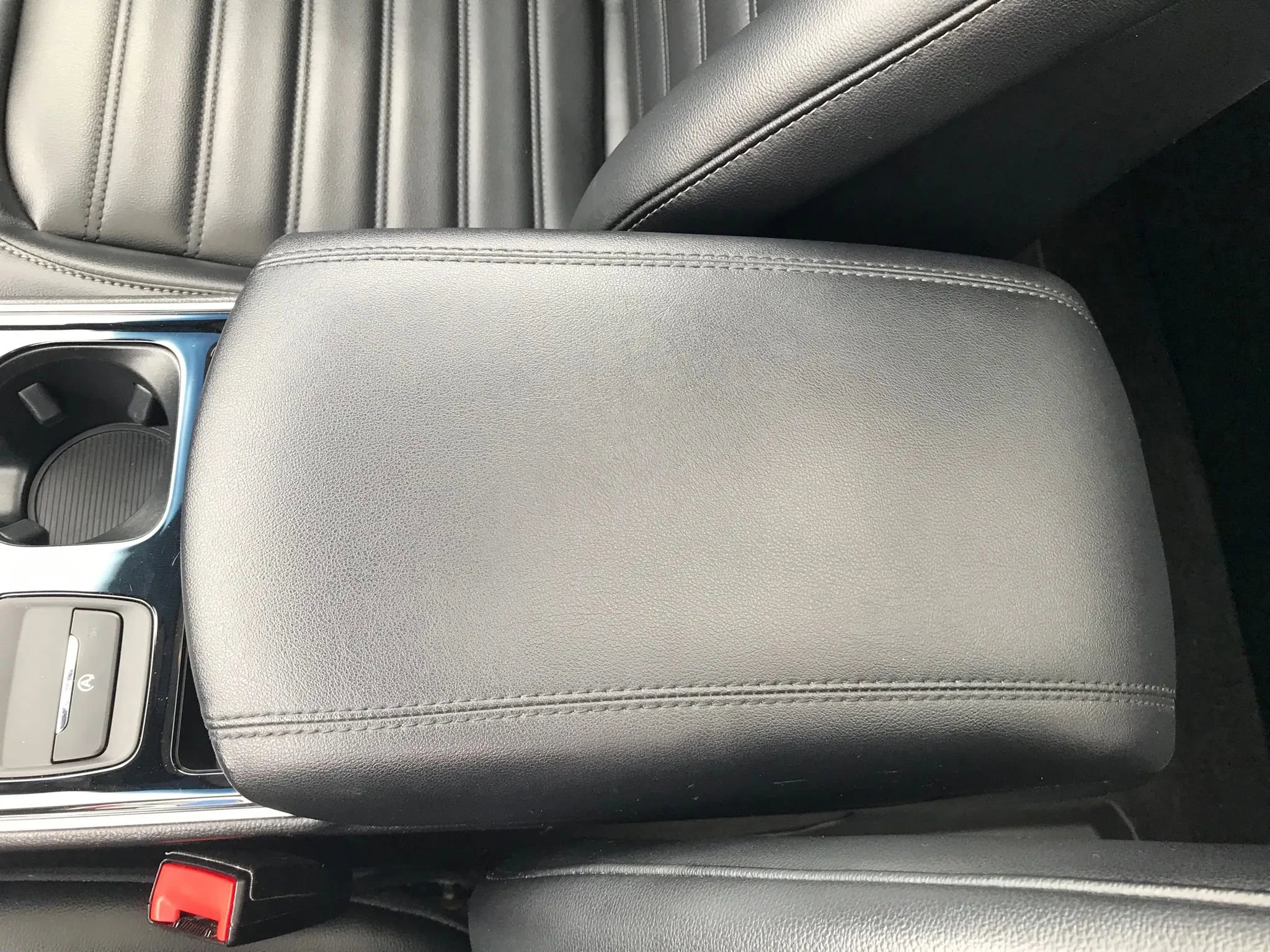 Used 2020 Ford Edge SEL w/ Convenience Package image 32