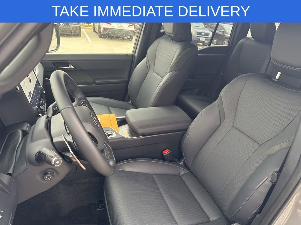 Used 2025 Lexus GX 550 image 6