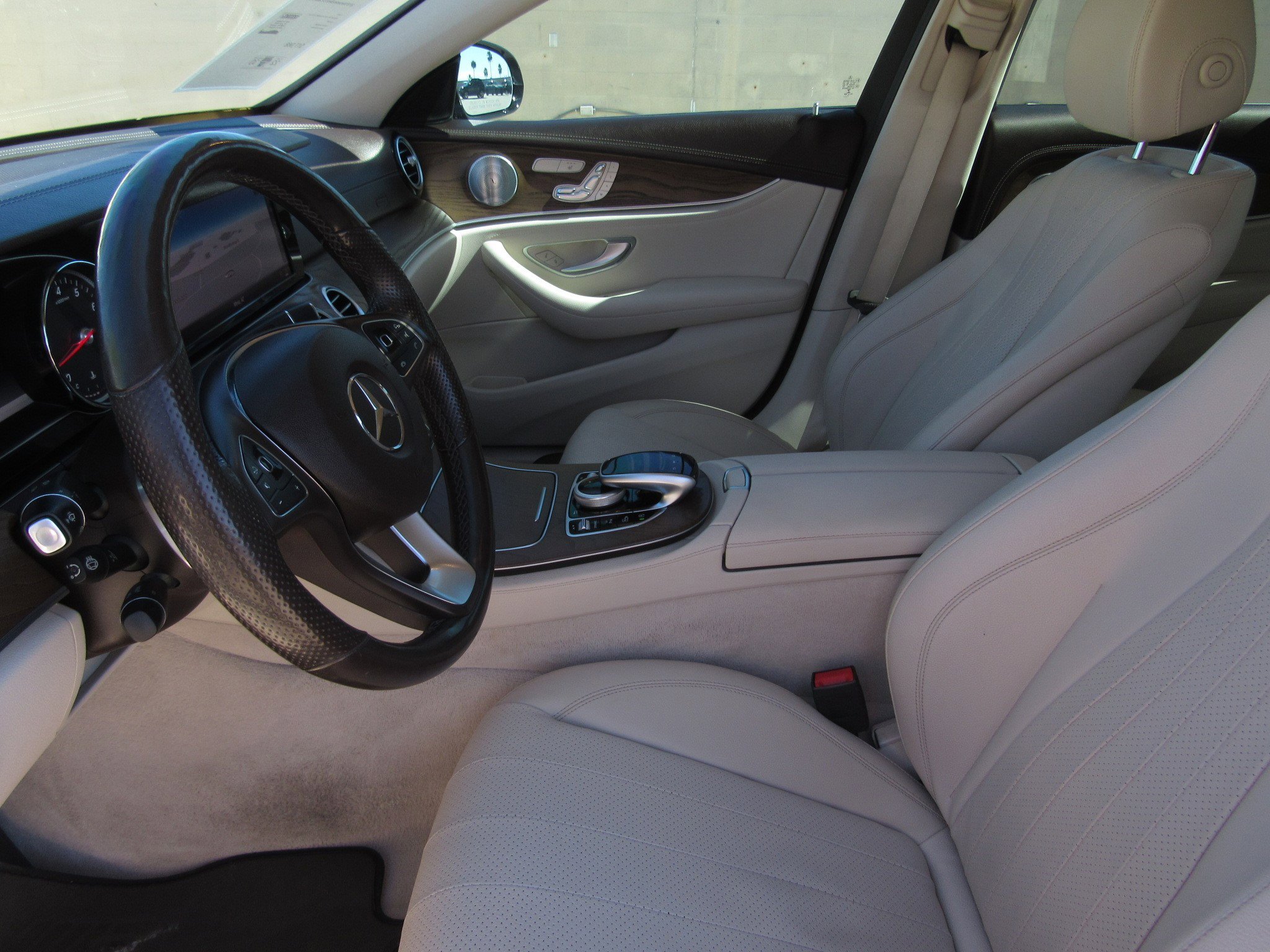 Used 2018 Mercedes-Benz E 300 image 14