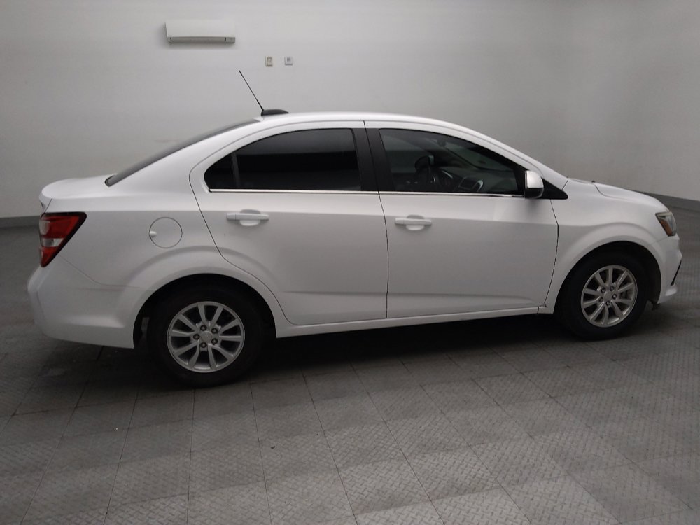 Used 2018 Chevrolet Sonic LT FWD image 10