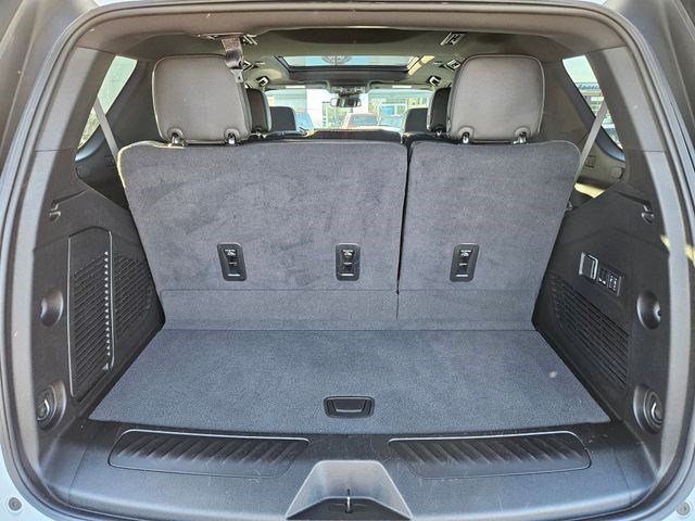 Used 2024 Chevrolet Tahoe LT w/ LT Signature Package AWD/4WD image 34